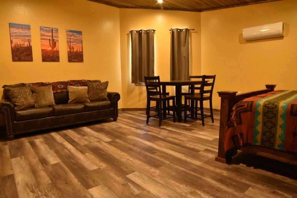 Paisano Village RV Park & Inn - photo 8