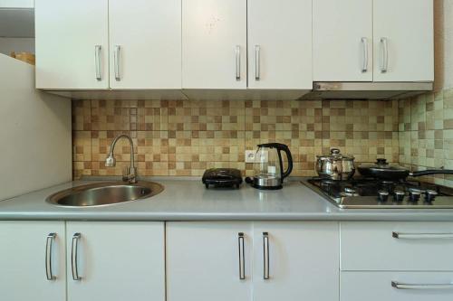 Cozy Apt near Vake Park By Wehost