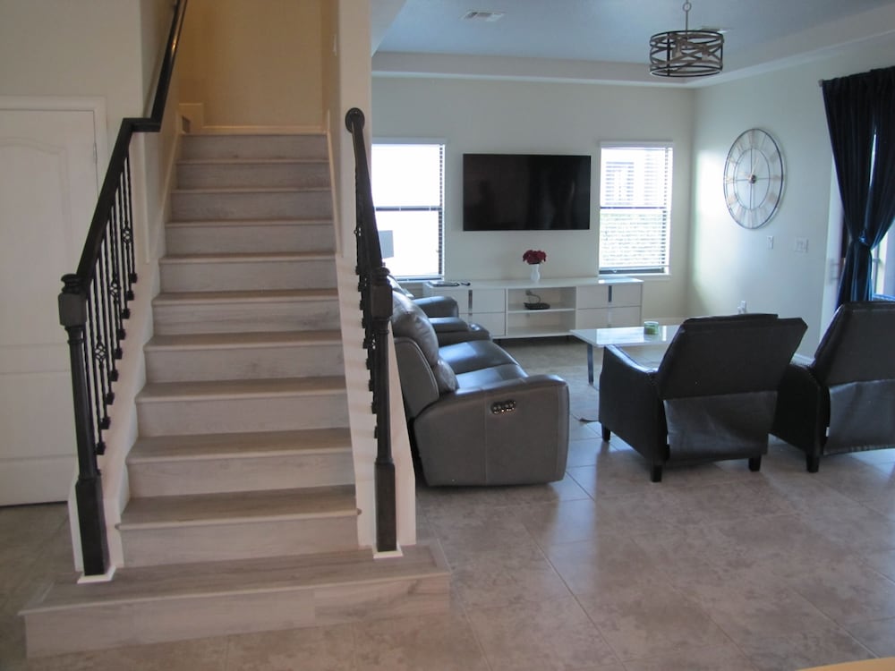 Balmoral Resort 194kb 6 Bedroom Home by RedAwning - photo 62