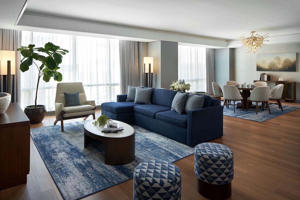 The Opus Westchester Autograph Collection - photo 11