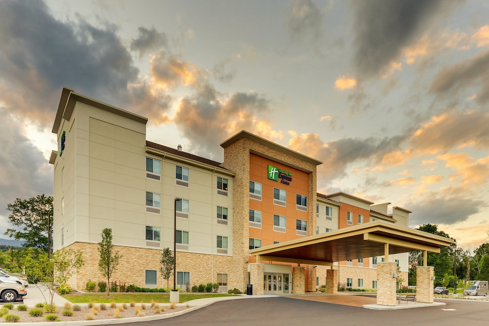 Holiday Inn Express & Suites Saugerties Hudson Valley by IHG - photo 61