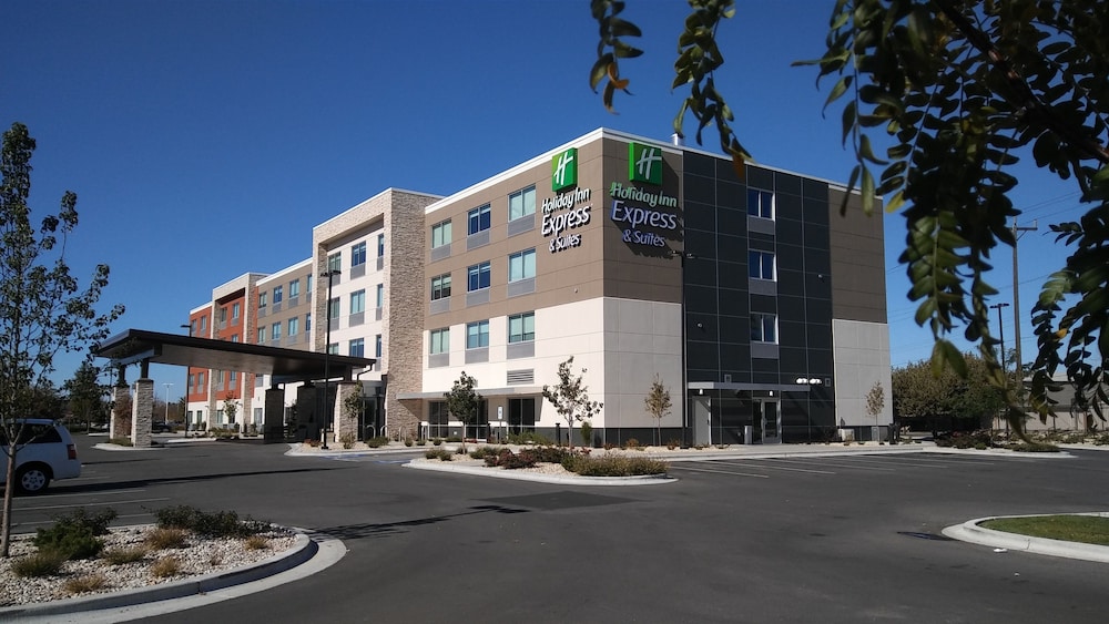Holiday Inn Express & Suites Boise Airport by IHG in Boise, United States