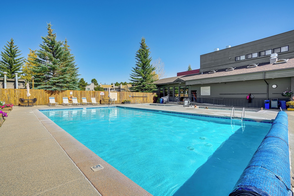 6 Mi to Winter Park Resort Fraser Condo with Pool - photo 32
