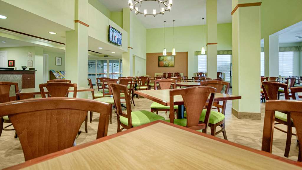 Galleria Palms Hotel - photo 54