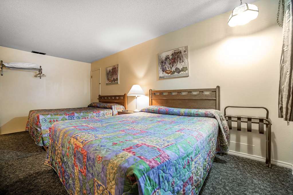 Rodeway Inn La Grande - photo 6
