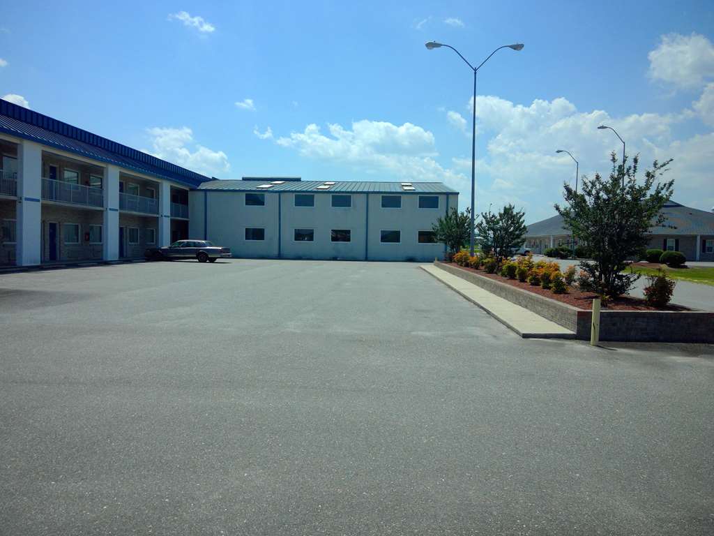 Americas Best Value Inn Kinston - photo 6