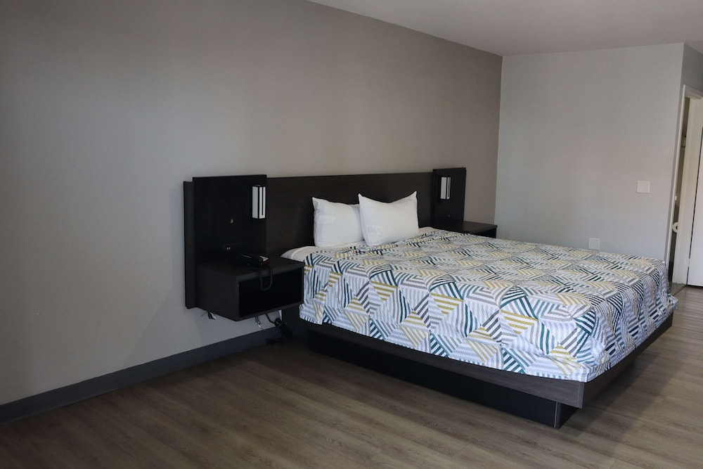 Motel 6 San Diego CA Southbay - photo 25