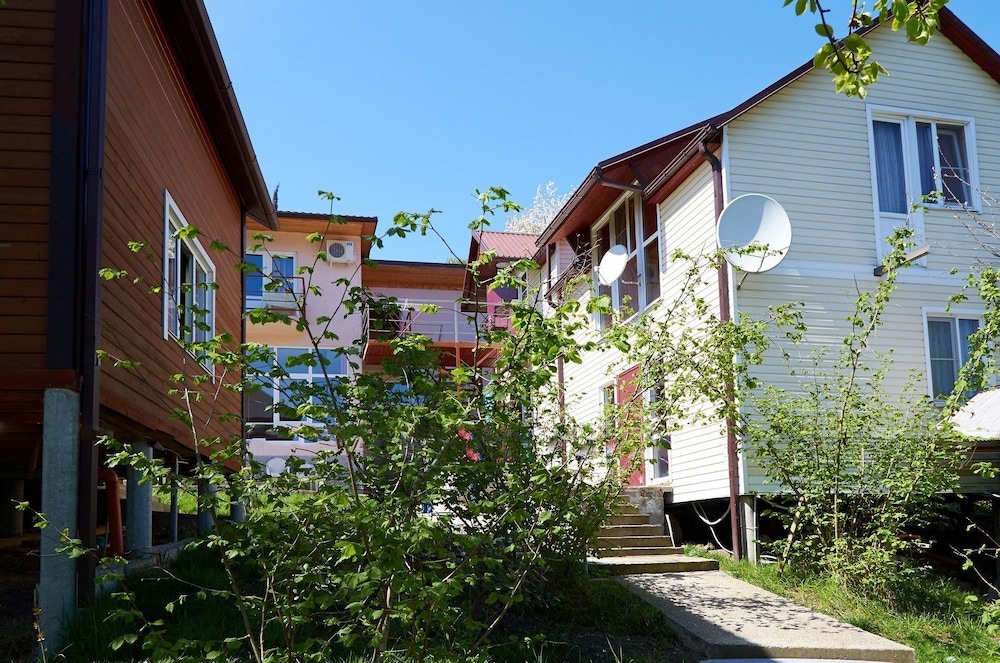Milli Plodovaya - carbon neutral hotel in Sochi