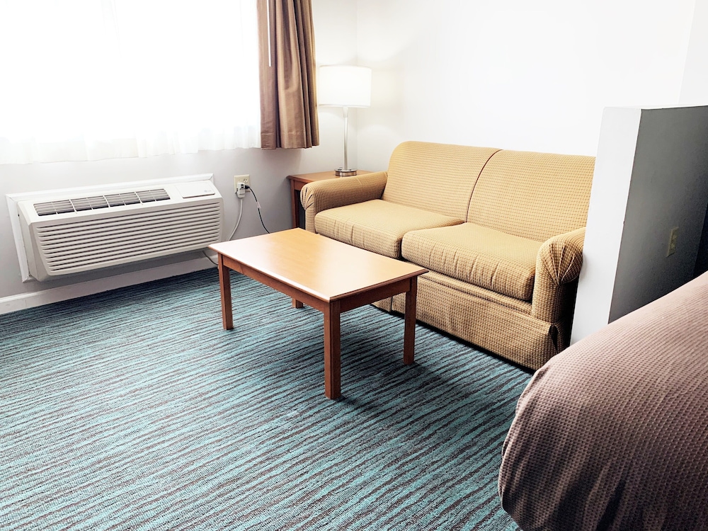 BridgePointe Inn & Suites by BPhotels Lincoln I 80 27th St - photo 7