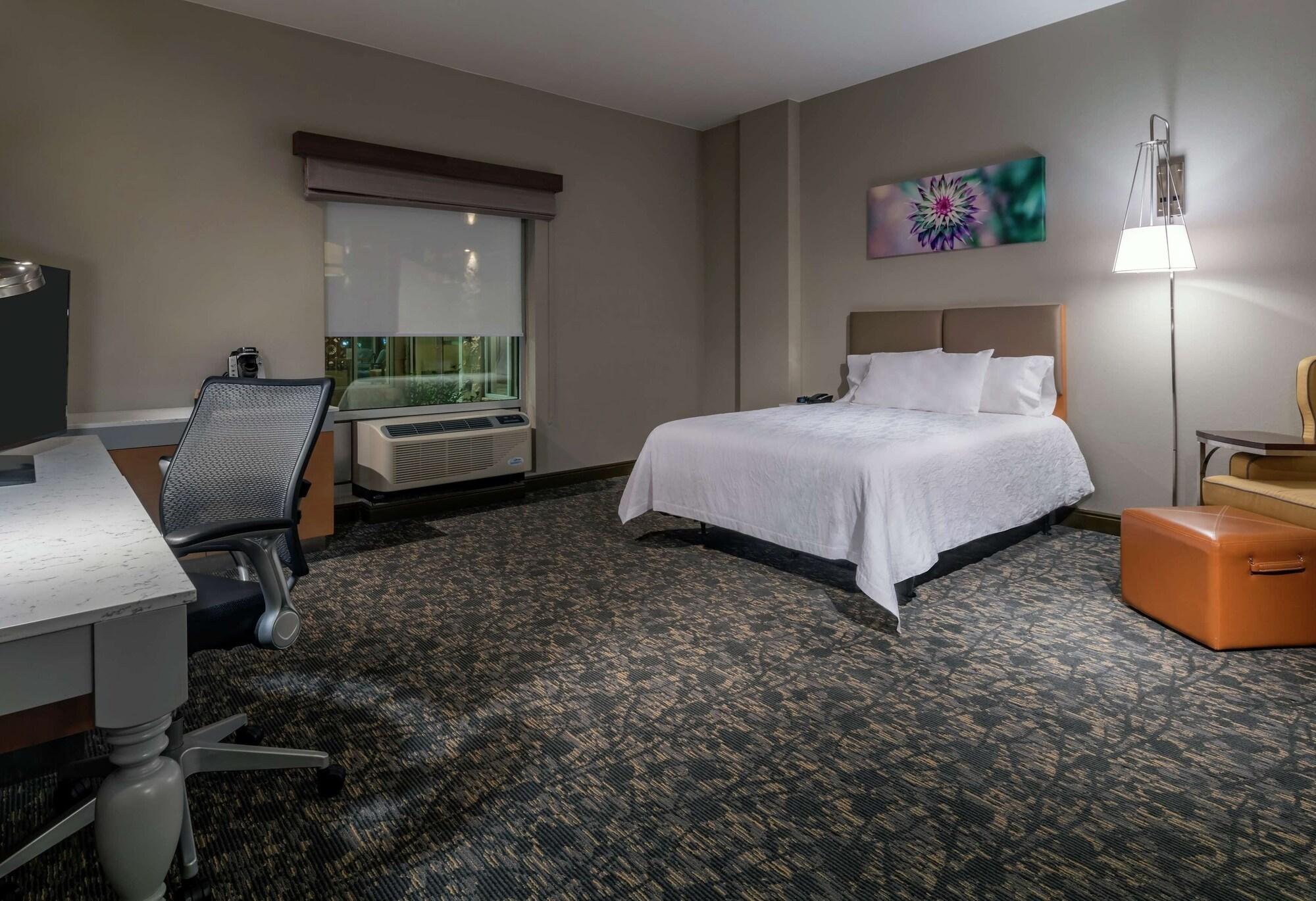 Hilton Garden Inn Arvada Denver CO - photo 10