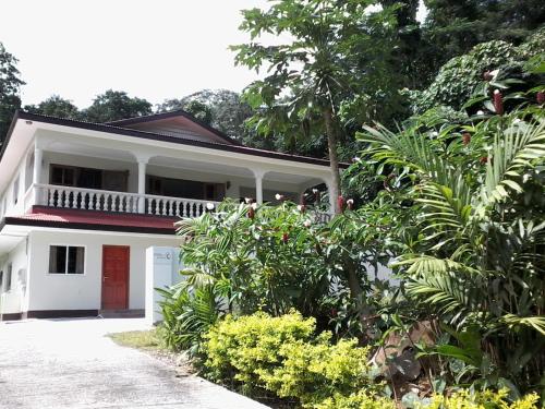 Precious Residence C — 4-Star Luxury Hotel in Victoria, Seychelles