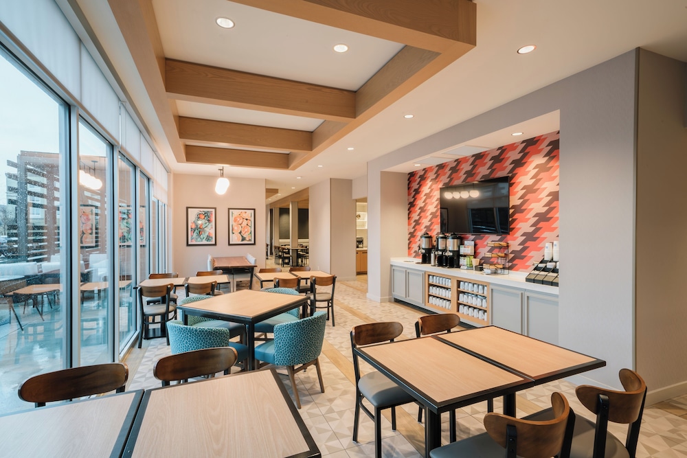 Hyatt Place Sacramento International Airport - photo 14
