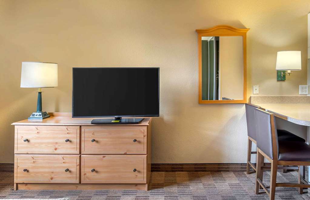 Extended Stay America Chicago Westmont Oak Brook - photo 28