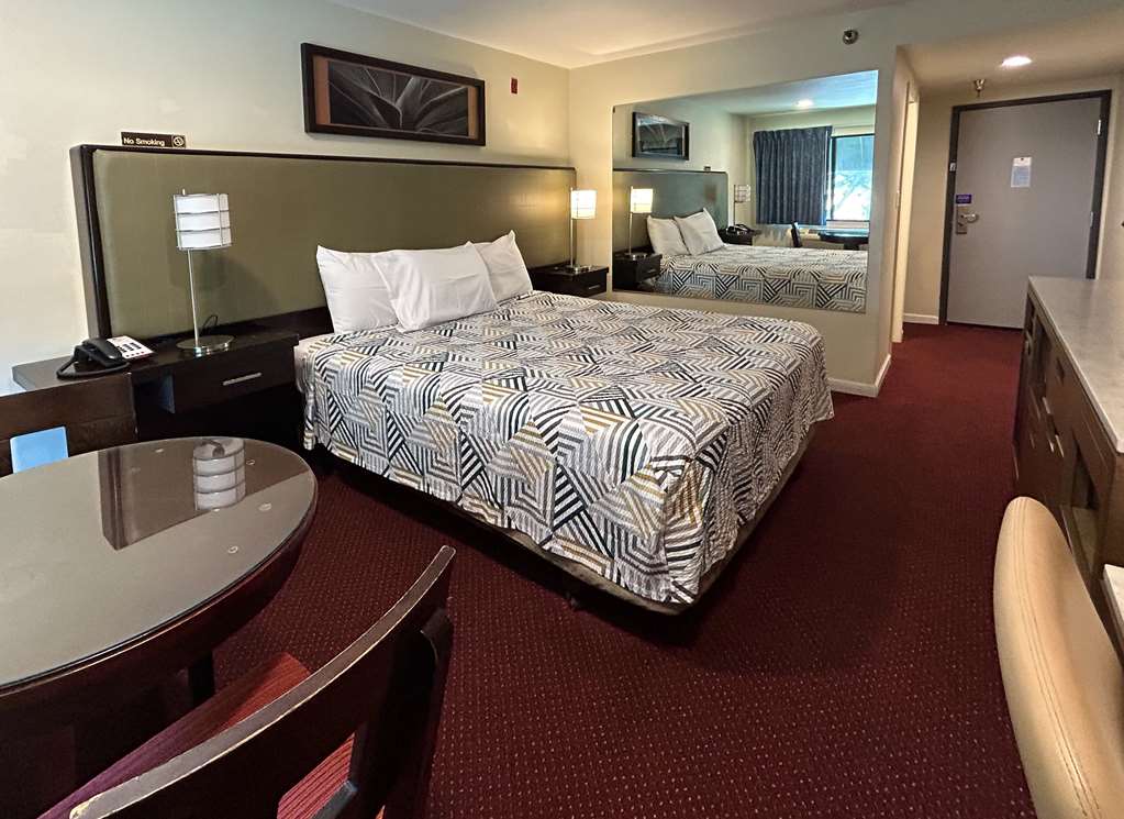 Studio 6 Suites Santa Ana CA - photo 15