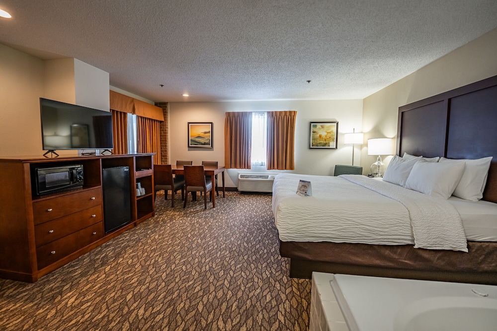 Christopher Inn and Suites - photo 19