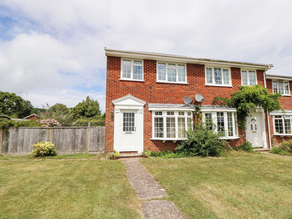1 Westwood Close in Cowes, United Kingdom