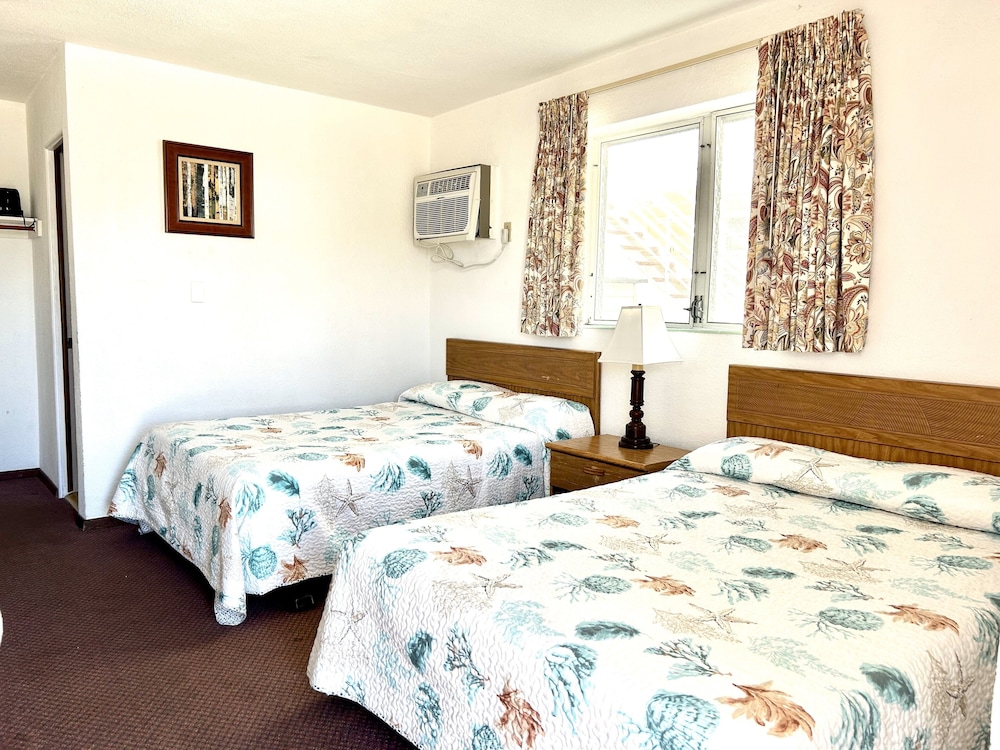 Ivan Hoe Motel - photo 14