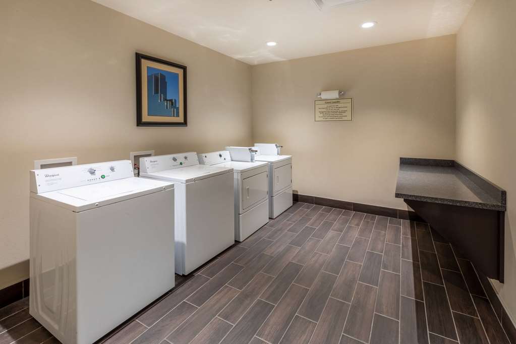 La Quinta Inn & Suites by Wyndham Wichita Falls MSU Area - photo 54