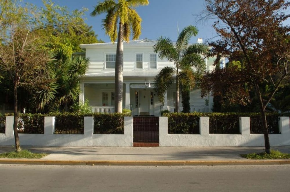 Amsterdam's Curry Mansion Inn - photo 67