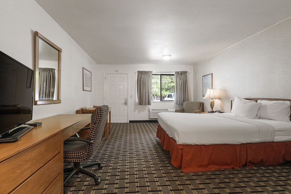 Northern Queen Inn - photo 9