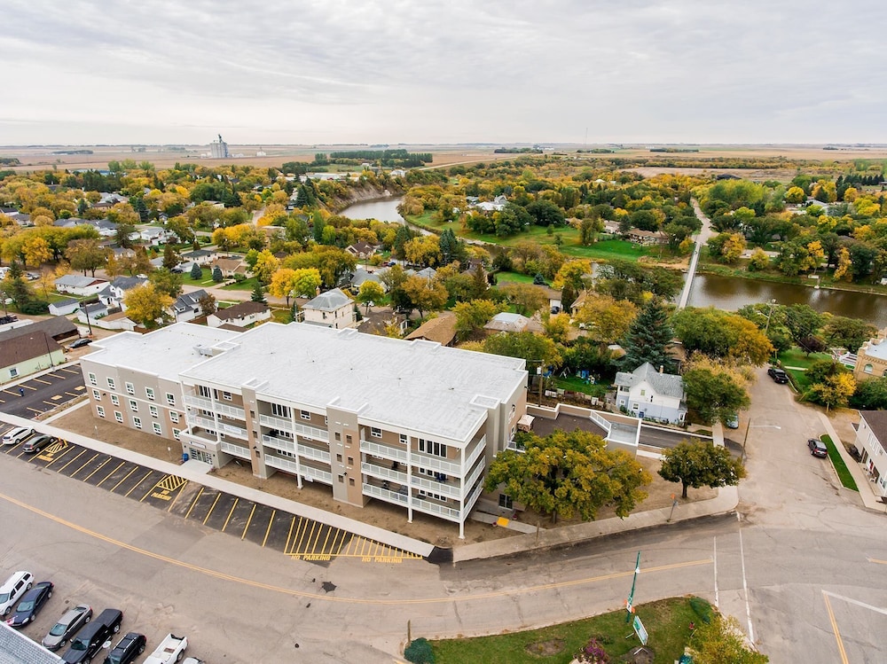 The Souris Hotel — hotel in Souris