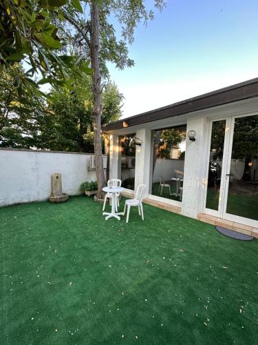 Casetta con giardino - last minute hotel in Unknown City