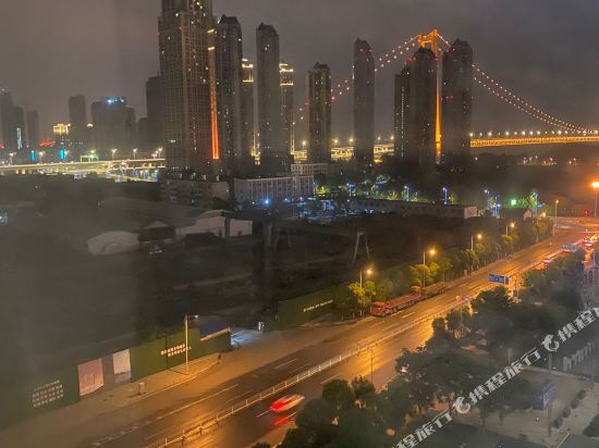 YQF computer hotel - carbon neutral hotel in Wuhan