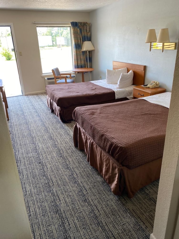 Americas Best Inn Brinkley - photo 8