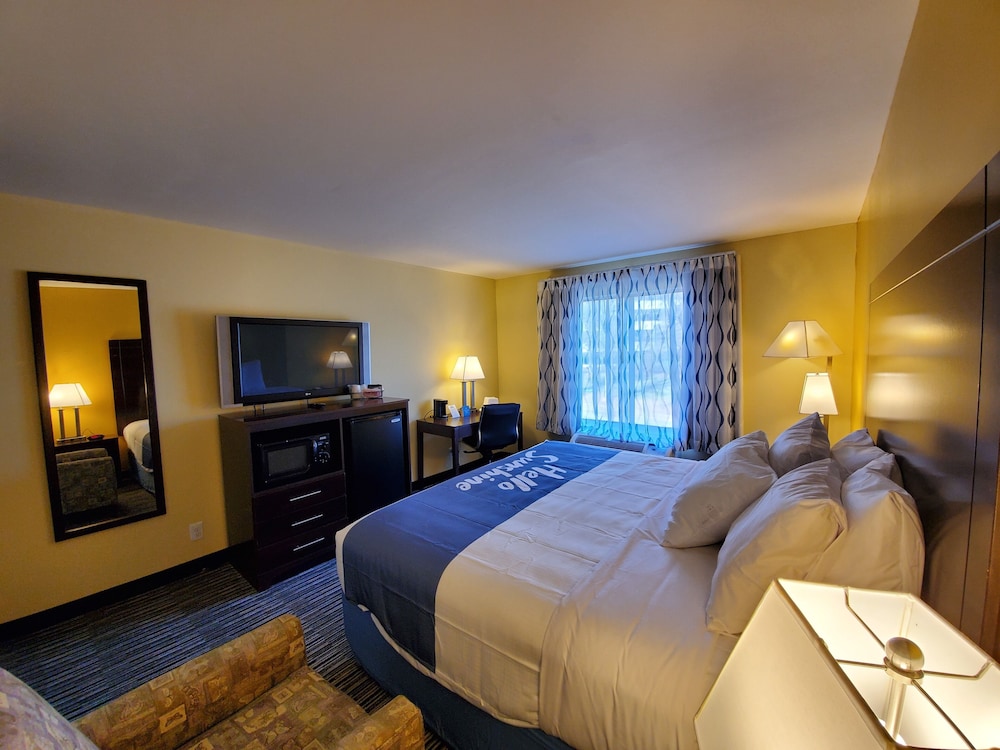 Days Inn by Wyndham Atlanta Southlake Morrow - photo 7