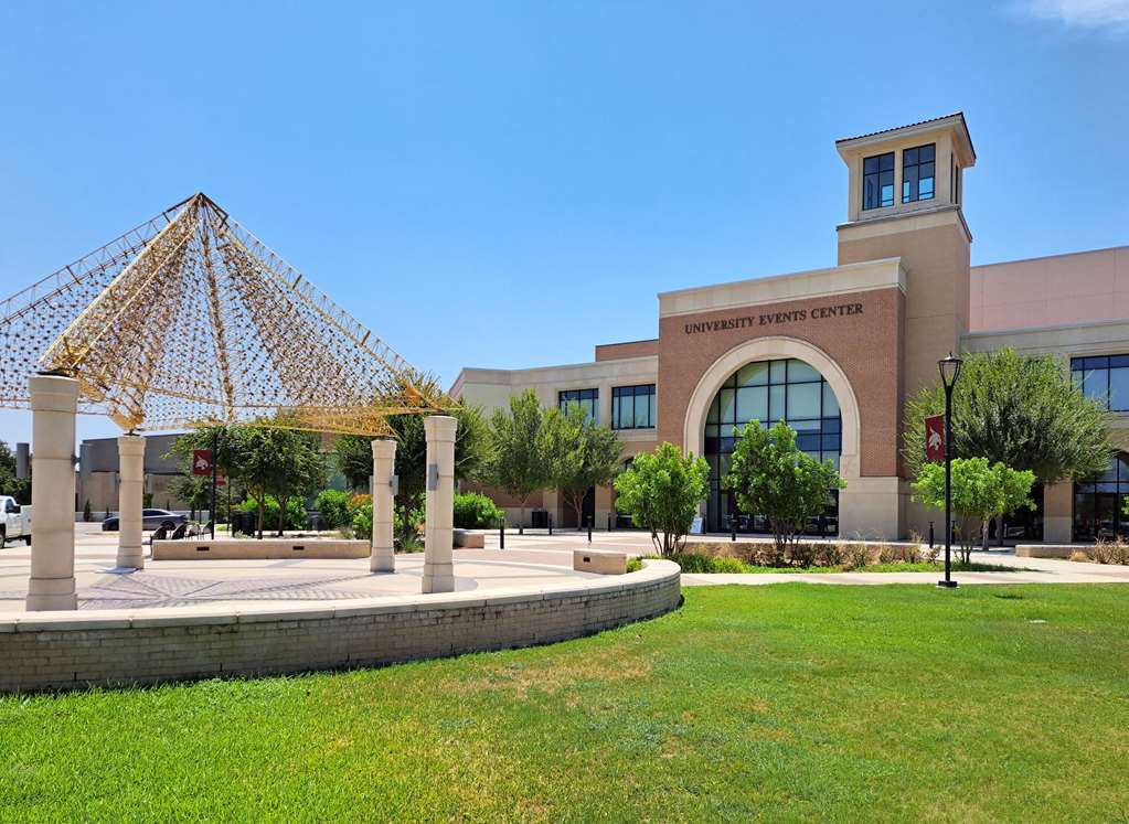 Howard Johnson by Wyndham San Marcos - photo 34