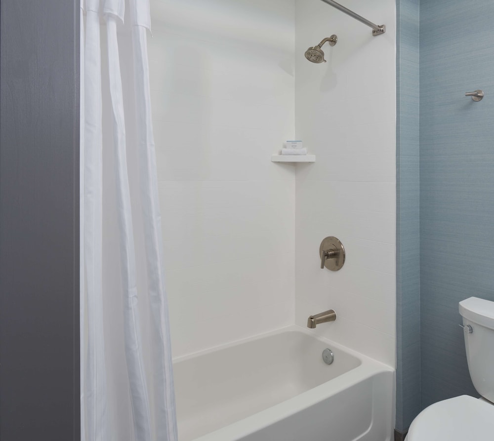 Home2 Suites by Hilton Pompano Beach Pier - photo 37