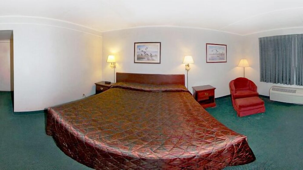 Rapids Inn and Suites - photo 29