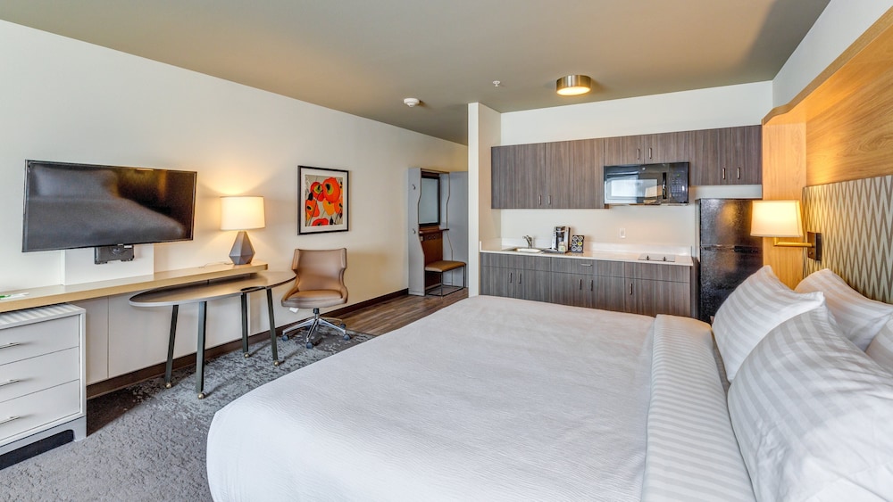 Holiday Inn & Suites Bellingham by IHG - photo 33