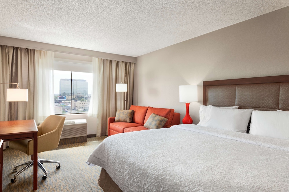 Hampton Inn & Suites Denver Cherry Creek - photo 10