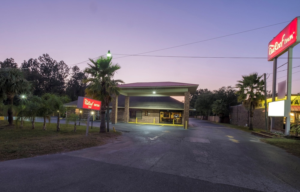 Red Roof Inn Baldwin - photo 25