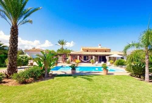Villa Aumadrava Gran by Sealand Villas — 4-Star Luxury Hotel in Port De Pollenca, Spain