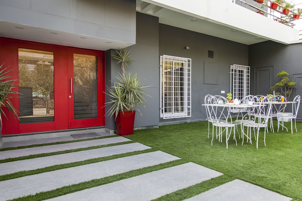 Oyo Townhouse 003 Sohna Road