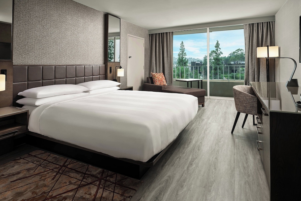 Warner Center Marriott Woodland Hills - photo 13