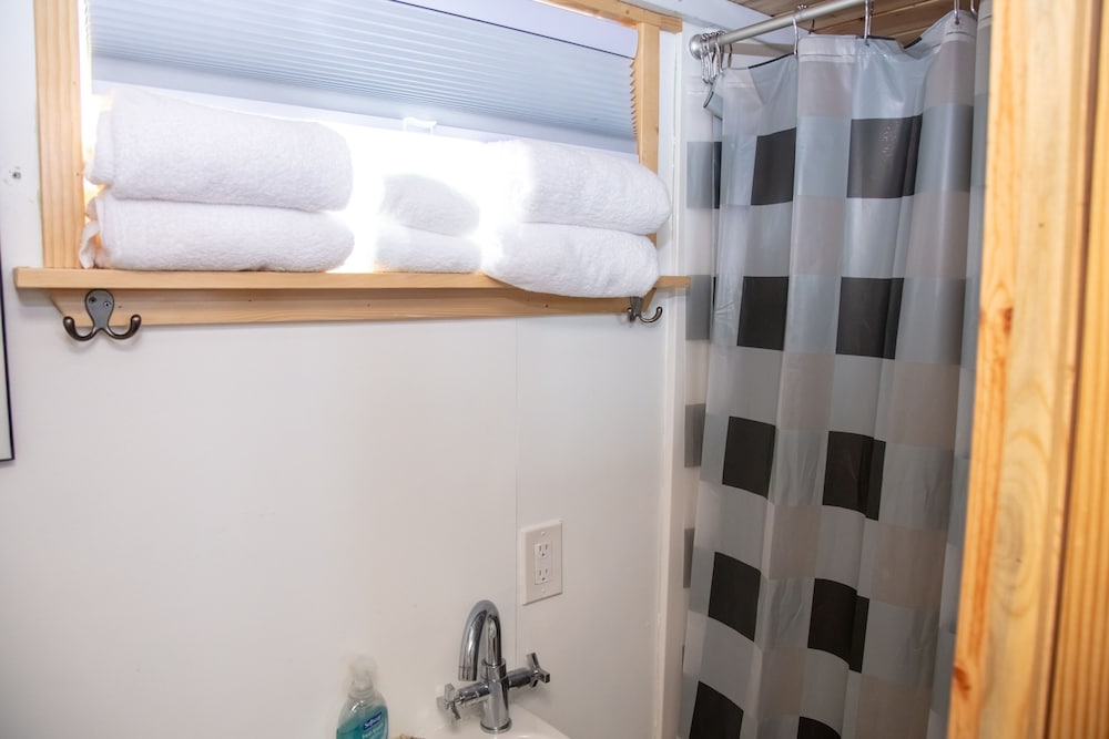 Trail and Hitch Tiny Home Hotel and RV - photo 78