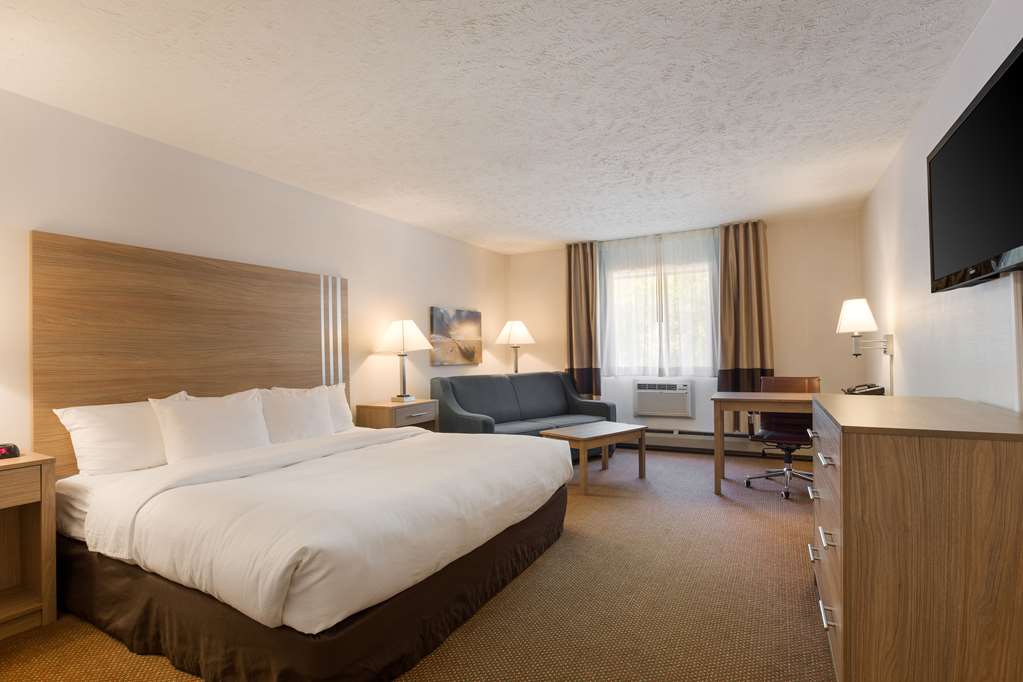 City Express by Marriott Petoskey Harbor Springs - photo 14