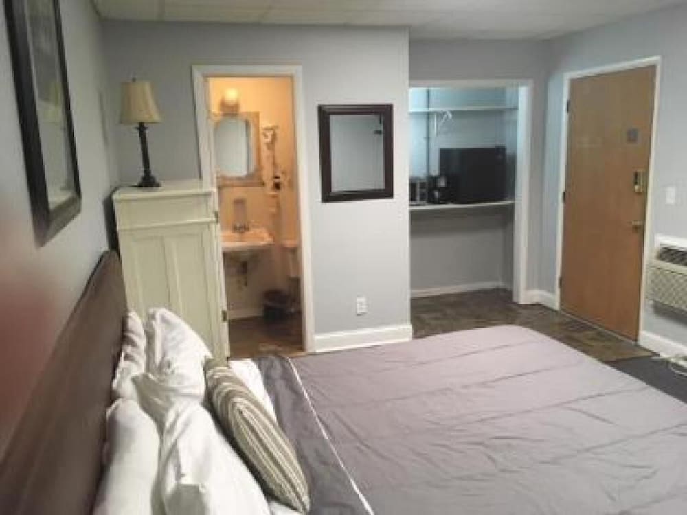 Hickory Shades Motel - photo 2