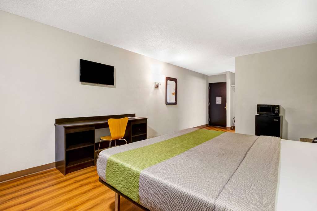 Motel 6 Indianapolis IN - photo 9