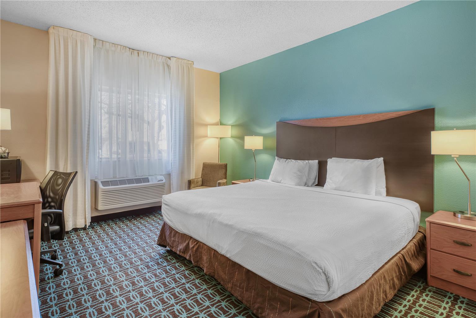 SureStay by Best Western Mount Pleasant Racine - photo 10