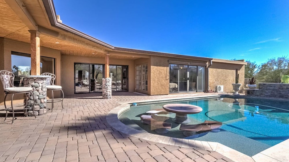 Fountain Hills Gem With Pool And Great Views — Fountain Hills