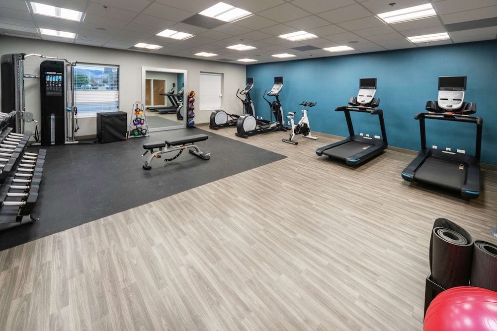 Hampton Inn & Suites Santa Maria - photo 24
