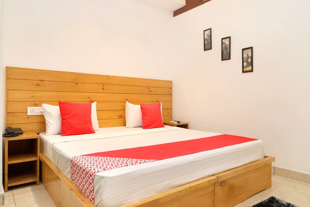 Oyo 26606 Hotel R K Grand in Mohali, India