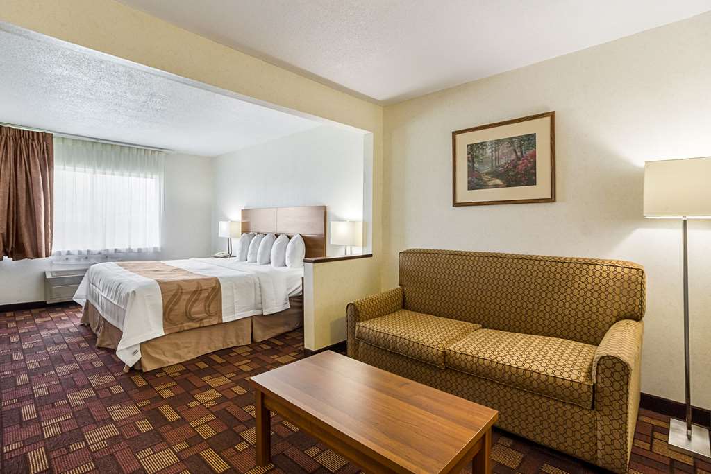 Econo Lodge Luverne I 90 - photo 20