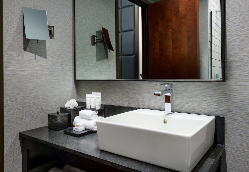 Joinery Hotel Pittsburgh Curio Collection by Hilton - photo 28
