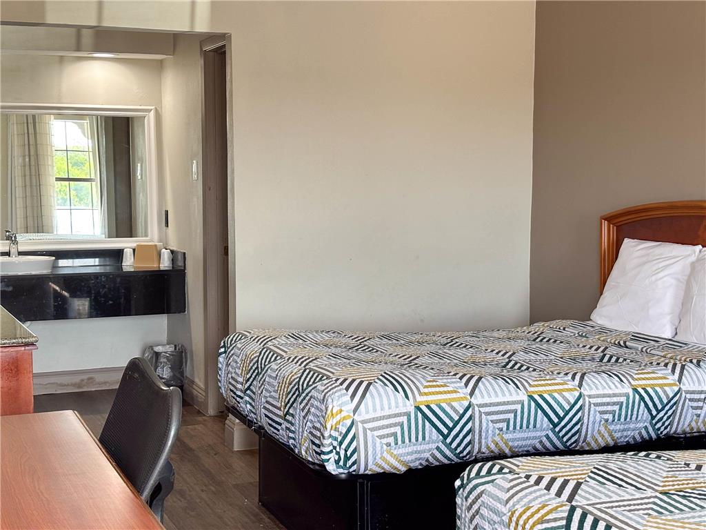 Spanish Trails Inn - photo 24