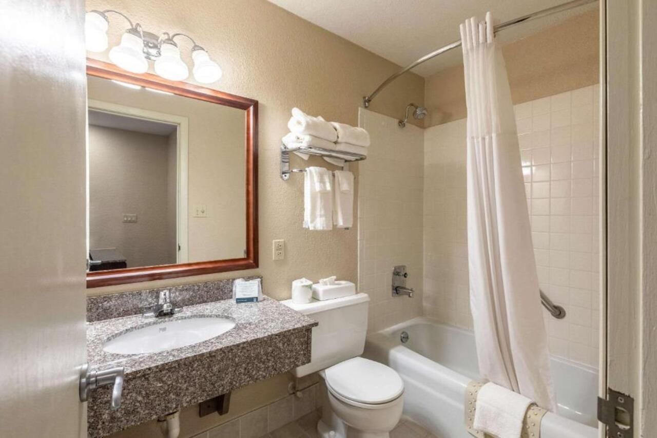 Wausau Inn - photo 7